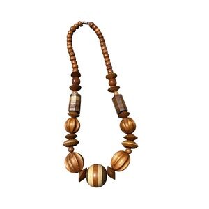 Elegant Wooden Beaded Necklace